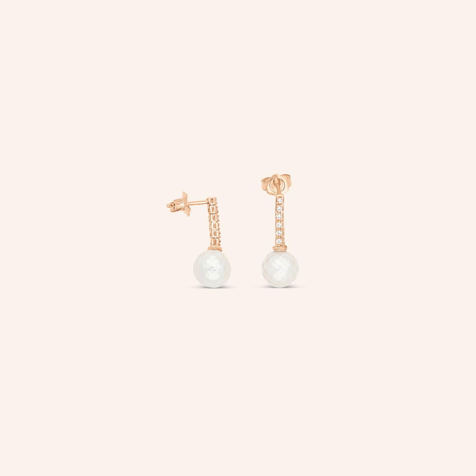 Boucles d'oreilles or rouge perle du Japon