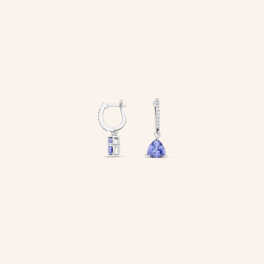 Boucles d’oreilles or gris diamants et tanzanite avec pierres bleu violet en joaillerie précieuse