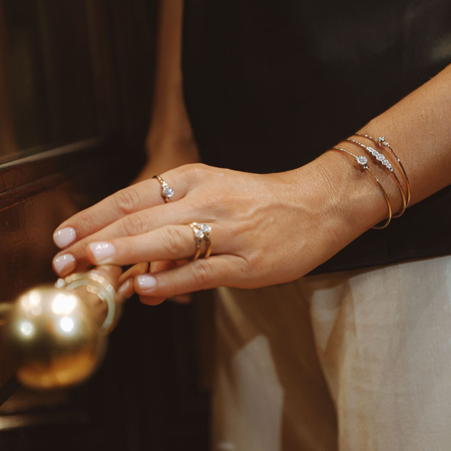 Bracelet or gris et rouge 5 Diamants