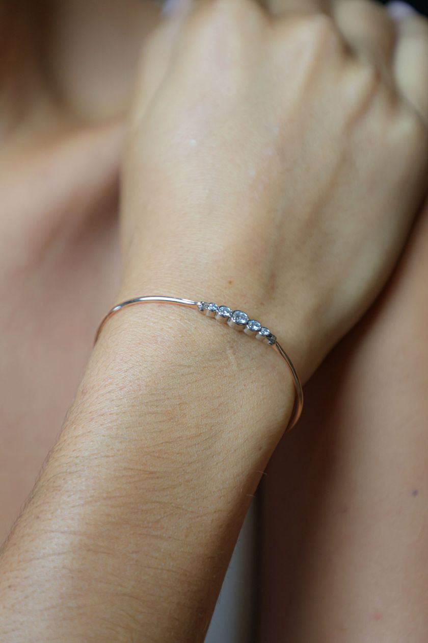 Bracelet or gris et rouge 5 Diamants