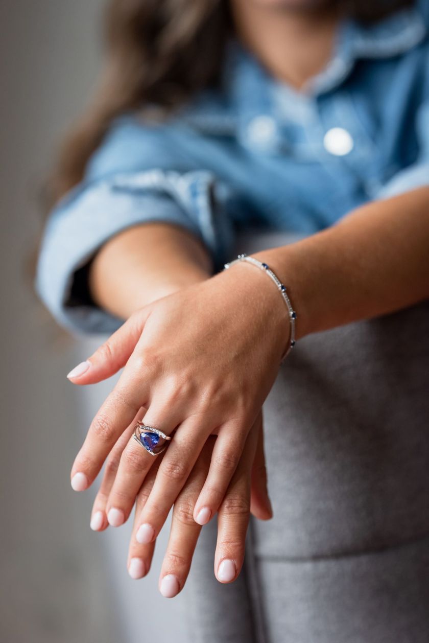 Bague or gris Diamants et Tanzanite