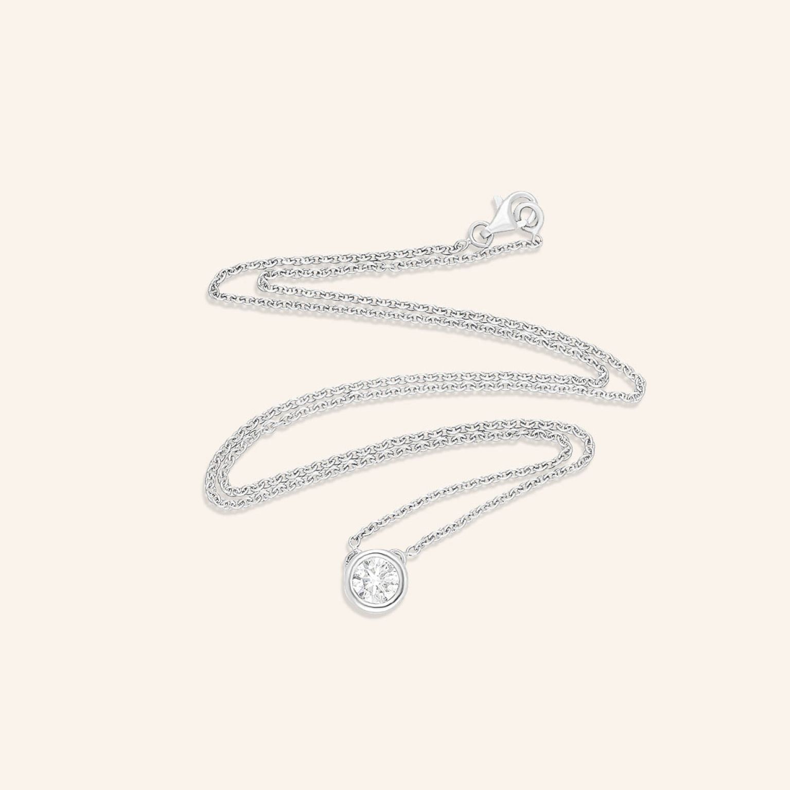 Collier or gris et diamant